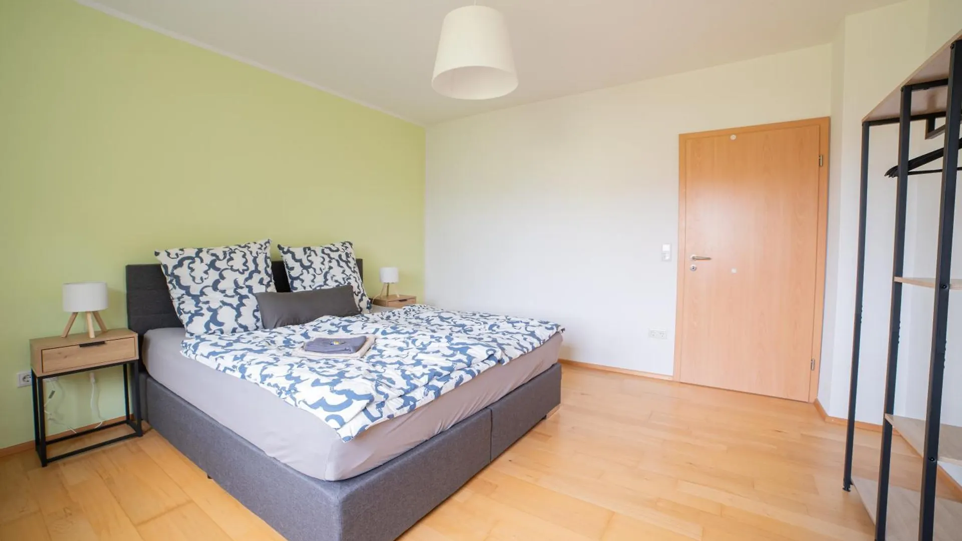 Апартаменты Koestlbach Apart I Ferienwohnung Bis 3 & 6 Personen I Nuernberg I Neumarkt I Messe I Natur I Kueche I Parken I Waschmaschine I Garten Postbauer-Heng